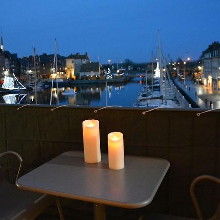 Le Balcon Du Port Leilighet Honfleur Eksteriør bilde